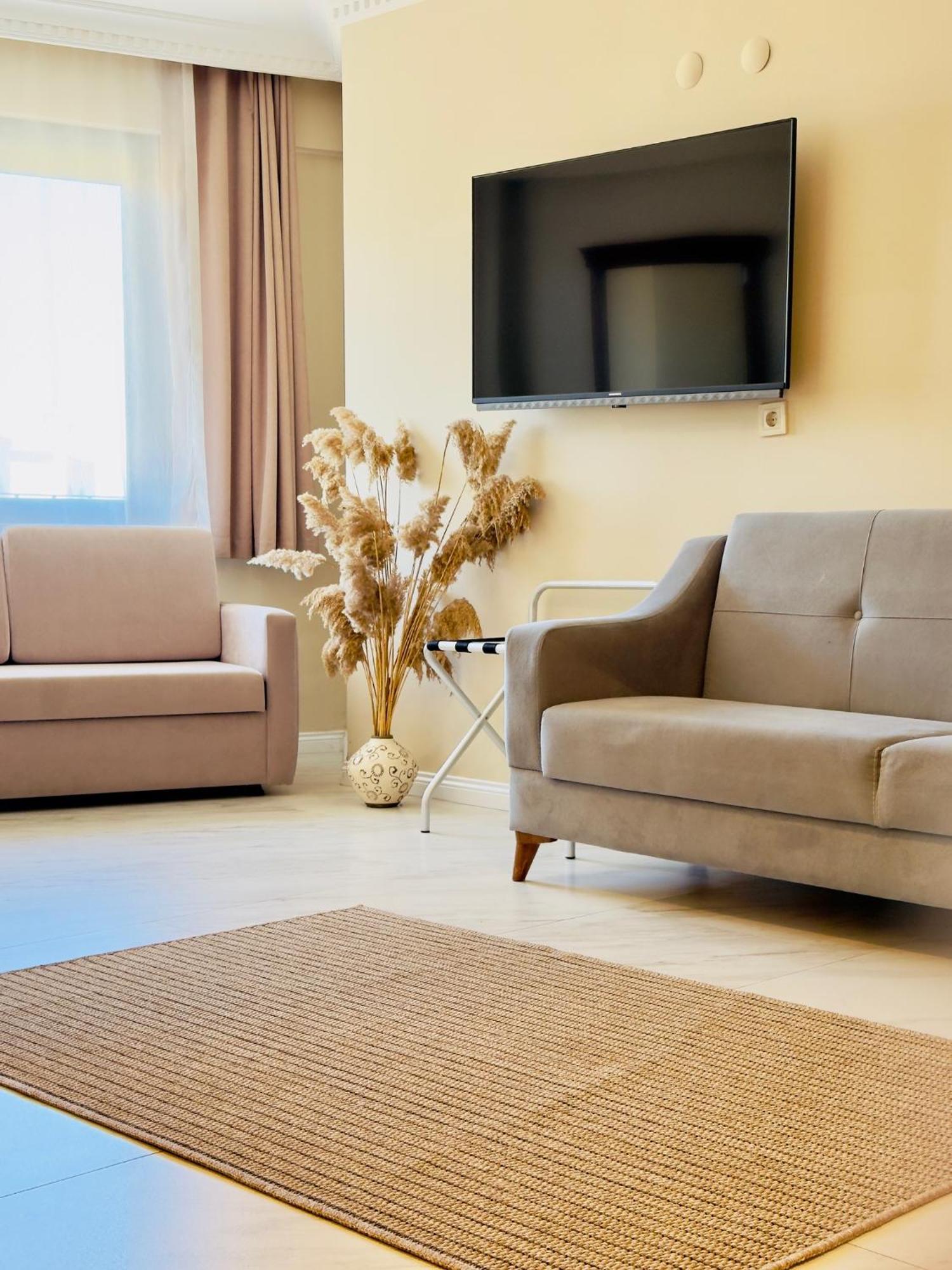 Rosy Suites Hotel Kuşadası Buitenkant foto