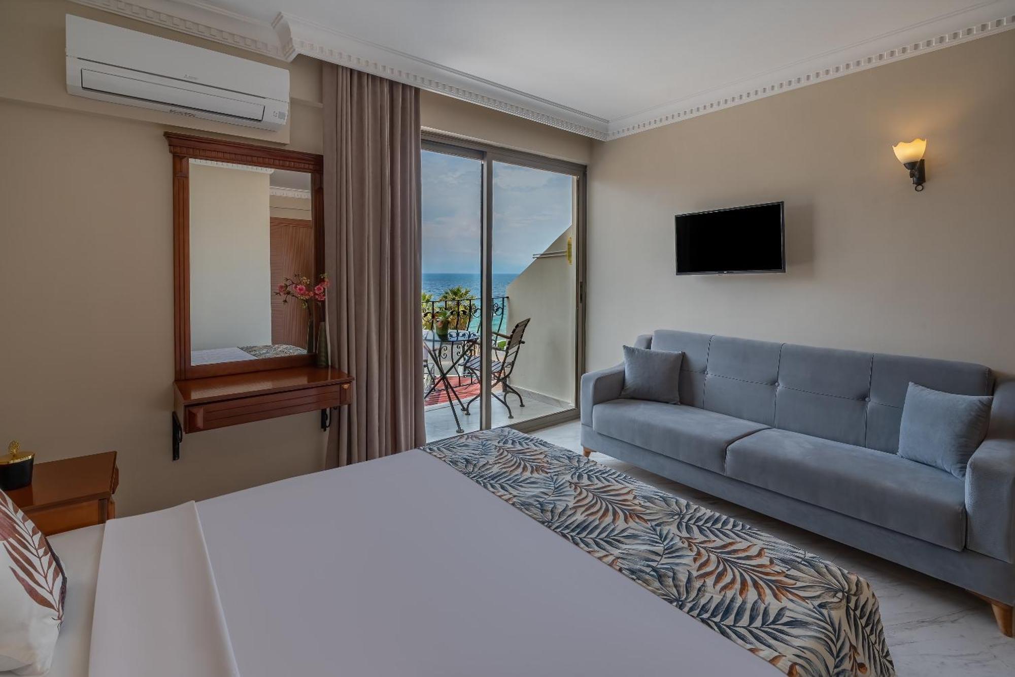 Rosy Suites Hotel Kuşadası Buitenkant foto
